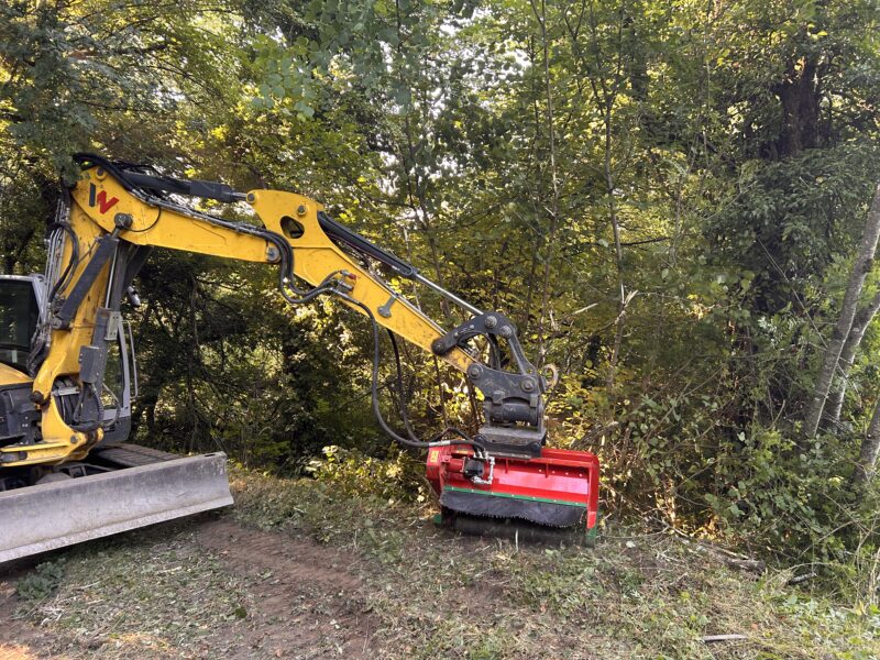 tête de broyage sur Wacker neuson